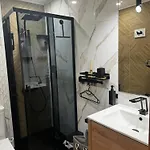 Avelov Art Apartment *