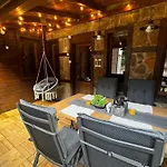 Avelov Art Apartment Pamporovo