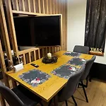 Avelov Art Apartment Pamporovo